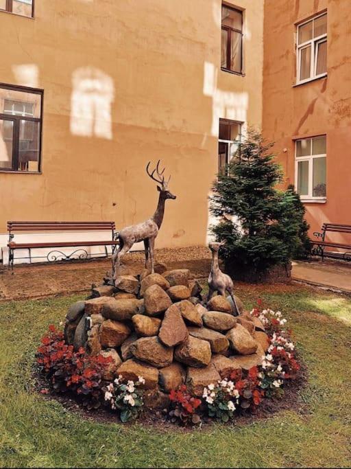 Central & Functional Studio Riga Exteriör bild